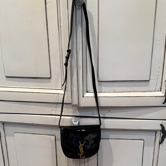 Yves Saint Laurent Handbags - Yves Saint Laurent Patent Leather Crossbody Bag